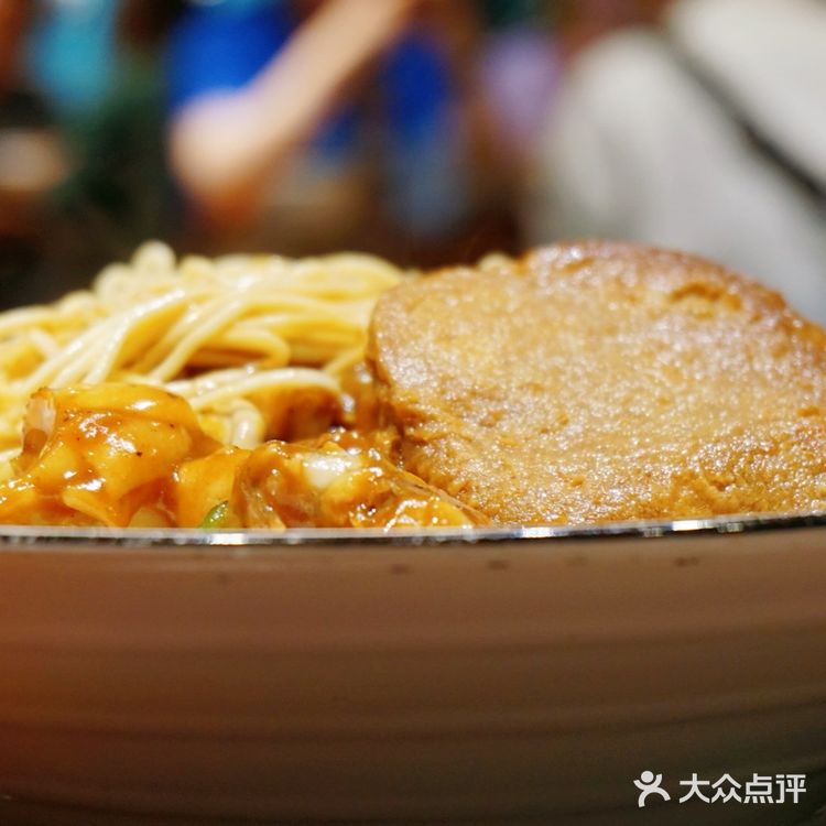 上海美食|人均18元‼️网红酱爆牛蛙面扶墙出