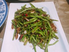 四季豆炒脆骨-刘胖子家常菜·蹄花焖藕(富安街店)