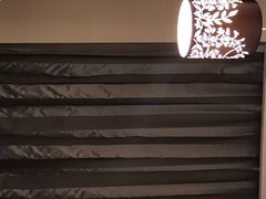 -桔子酒店(上海西藏北路地铁站店)