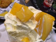 -W COLLECTIVE  DESSERT SHOP