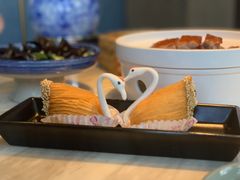 鲜果榴莲天鹅酥-陶陶居酒家(海岸城店)
