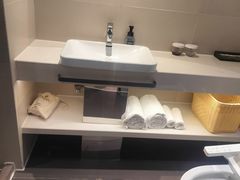 -艾豪森酒店(西安大雁塔大唐不夜城店)