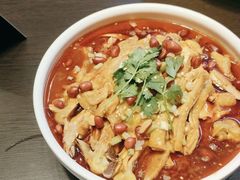 -川流不息·地道川菜·小龙虾(松东路店)