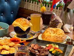 -米德维奇俄式西餐厅(西六道街店)