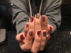 -手牵手美甲