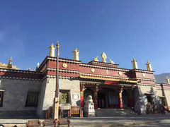 -噶丹松赞林寺