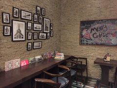 -钟书阁(松江泰晤士小镇店)