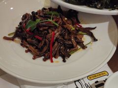 -小鱼小牛·鱼牛干锅·脆鱼火锅(世欧广场店)