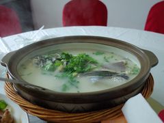 天目湖砂锅鱼头-翠茗农庄土菜馆(天目湖店)