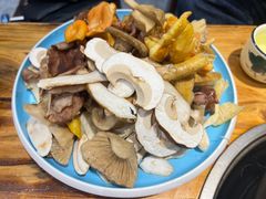 -菌之家·专业纯野生菌火锅·特色炒菌