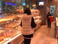 -巴黎贝甜(大宁国际商业广场店)