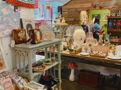 -恋物百货商店(华侨城店)