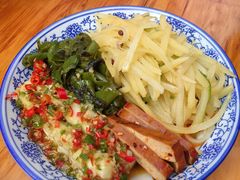 -杨三娘跷脚牛肉(羊子山西路店)
