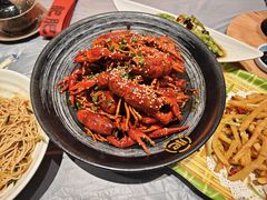 -肥肥虾庄·金牌油焖大虾(杨园滨江时代walk店)