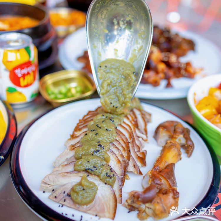 大数据请把这篇推给青岛爱吃猪蹄的姐妹🐷!