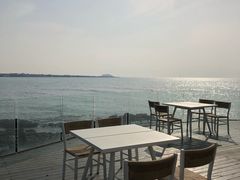 -Cafe Aewol Monsant