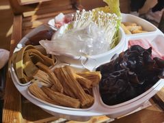 -鸡遇虾煲干锅火锅(小寨金莎店)