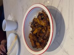 -峨嵋小镇·川菜(勒泰中心店)