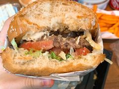 -The Habit Burger Grill 哈比特汉堡(复兴soho店)