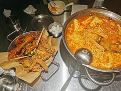 炸鸡一半一半-富乐满韩国正宗炸鸡韩国料理(虹泉路店)