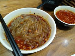 -万记麻辣烫国展总店