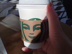 -星巴克臻选(莘庄仲盛店)