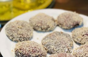 Handmade Purple Sweet Potato Pancakes (4 pieces)