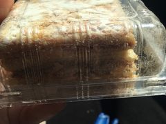 -红宝石·鲜奶小方·海派西点房(南丹店)