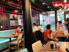 大堂-李先生牛肉面大王(上海站南广场店)