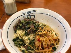 黄瓜皮炒牛肉干拌粉-刘氏三和面馆