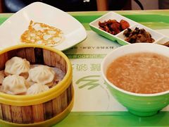 -老乡鸡(亳州路天庆大厦店)
