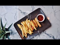美式粗薯条及带皮薯角-MOCUS莫卡斯餐厅(祥云小镇店)