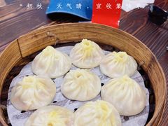 -莱莱小笼·乔艾