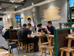 大堂-木屋烧烤(岗顶二店)