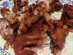 酱猪蹄-老天桥酱肉烧饼夹肘子(天桥店)