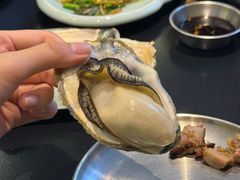 -蚝美人·生蚝海鲜烧烤(茶花园店)
