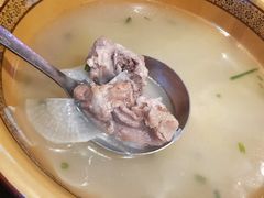 -富正毅三下锅·湘西韵味(天门山索道店)
