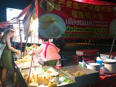 -芒果糯米饭摊子