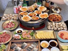 -围炉肉舍•炭烤活鳗•丹东海鲜烤肉(步行街店)