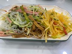 -大肚水饺锅贴·家常融合菜(新港店)