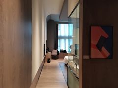 -上海虹桥中心爱琴海亚朵S酒店
