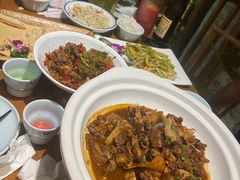 -黄泥岗·地道湖北菜(奥特莱斯店)