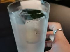 -Mx.cocktail bar