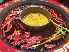 牛油鸳鸯锅-矮板凳老火锅(宽窄巷子店)