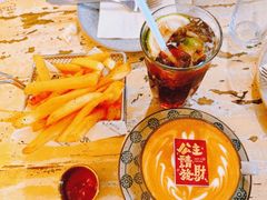 -北平花园·MUA摩造汉堡·北平咖啡(南锣鼓巷胡同店)