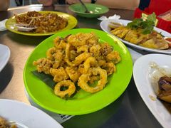 -明记烧鱼美味店