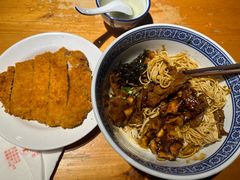 蛤蜊猪肝面-沪西老弄堂面馆(定西路店)