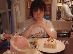 -香格里拉鱼跃地中海西餐厅·牛排披萨