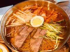 -明洞阿姨·韩式酱蟹烤肉·创意料理(三元桥店)