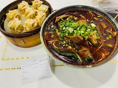 -胥佳烧鸡公牛肉面馆